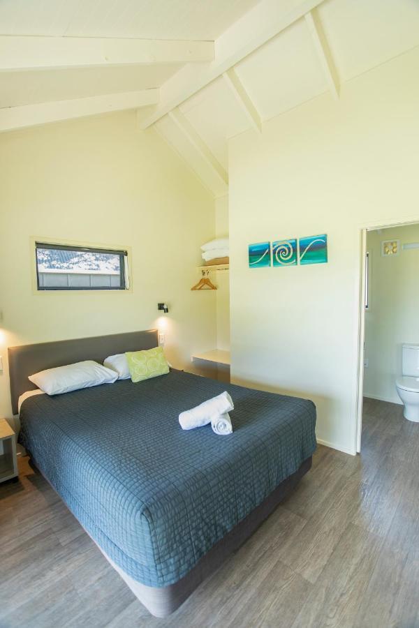 Camp Waipu Cove Hotell Exteriör bild