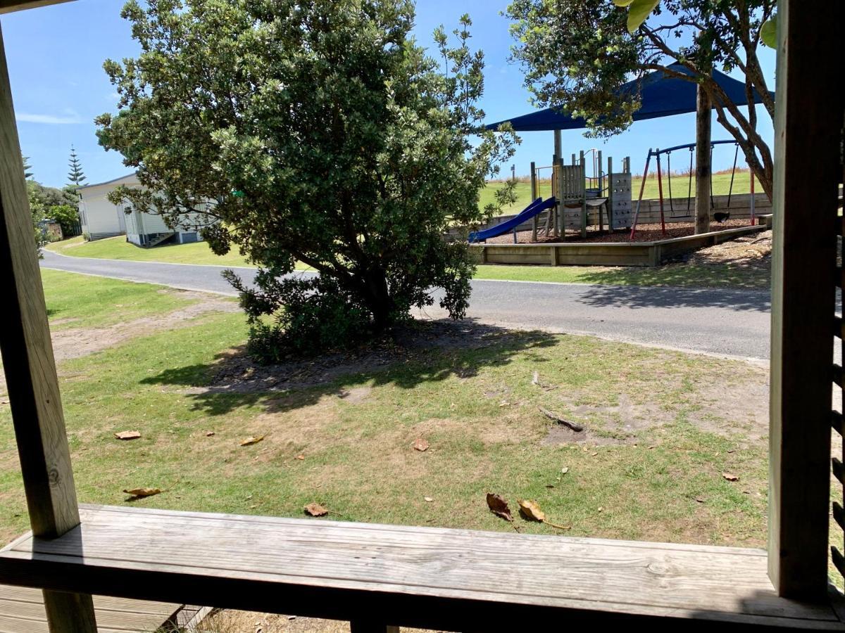 Camp Waipu Cove Hotell Exteriör bild